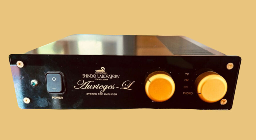 Shindo Aurièges L Pre Amplifier 2006