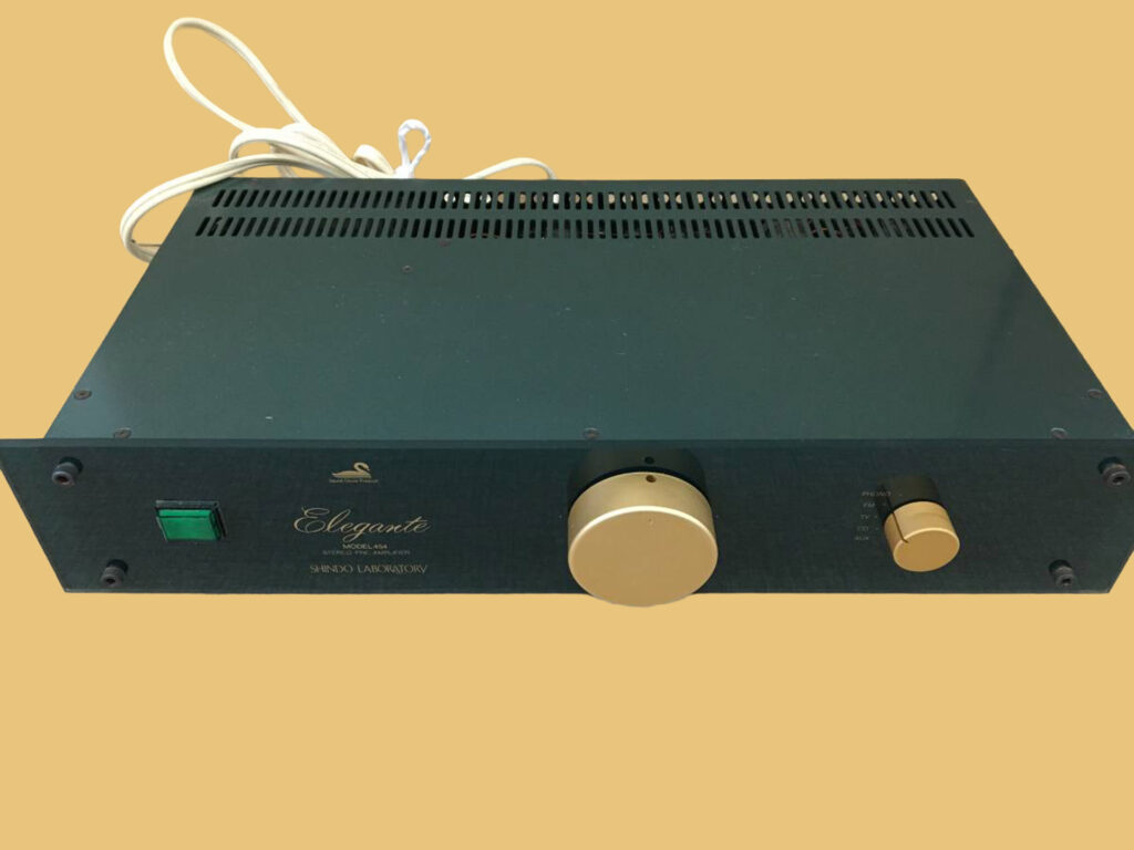 Shindo Elegante Pre Amplifier
