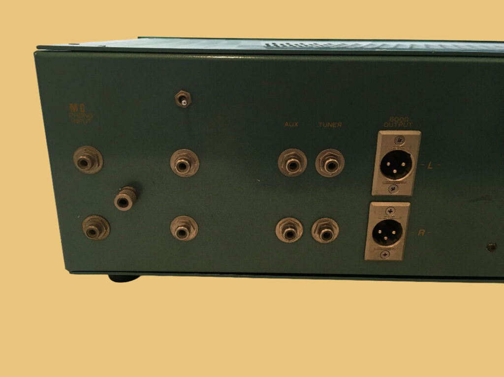 Shindo Giscours RA1474 II pre amplifier est 1986