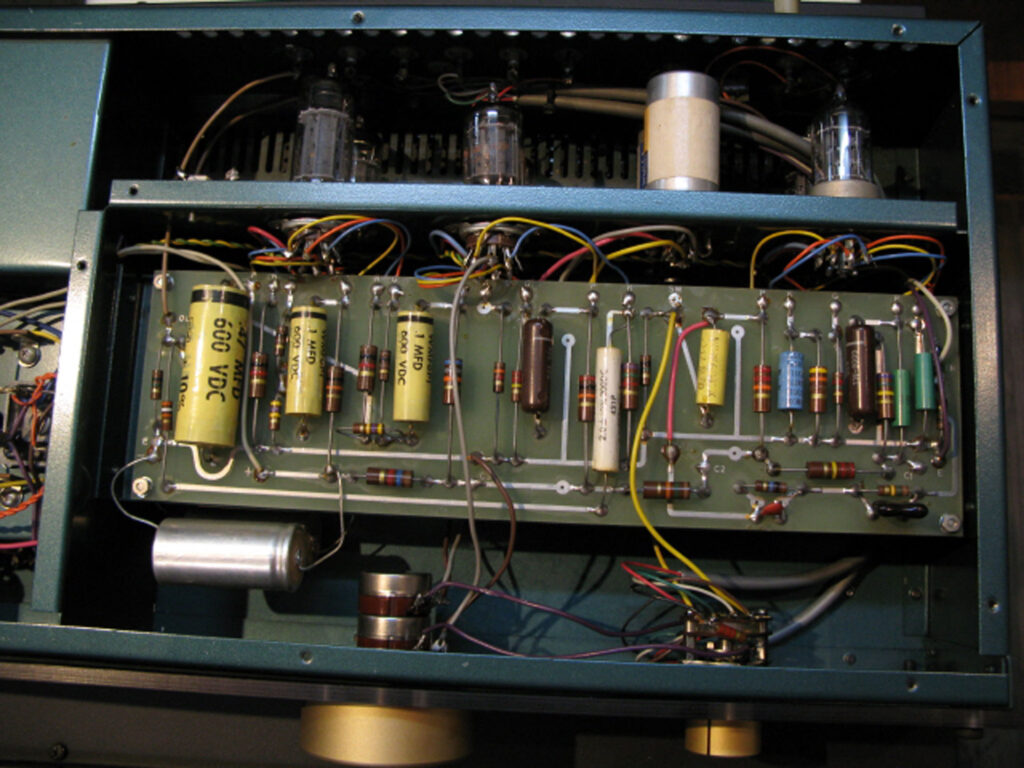 Shindo Elegante Pre Amplifier