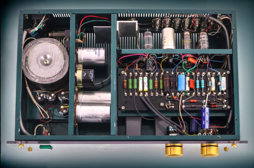 Shindo Partager Pre Amplifier 2001
